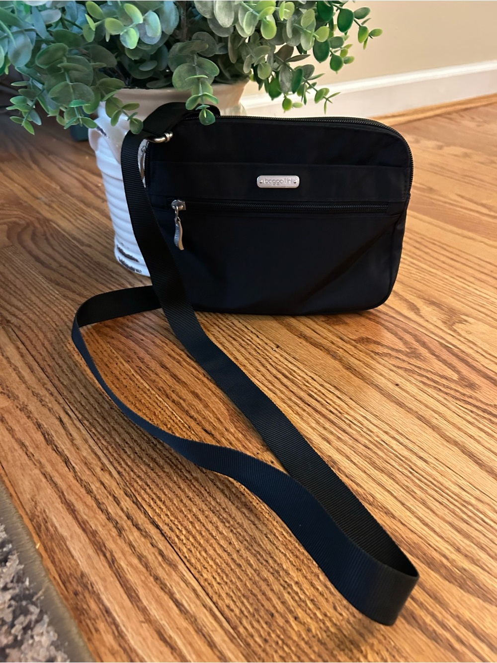 Baggallini Black Crossbody Bag